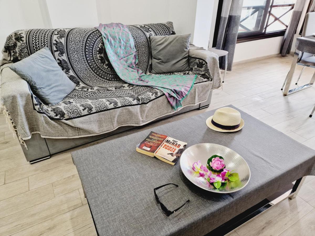 Luxury San Marino Apartment & Pool View لوس كريستيانوس المظهر الخارجي الصورة