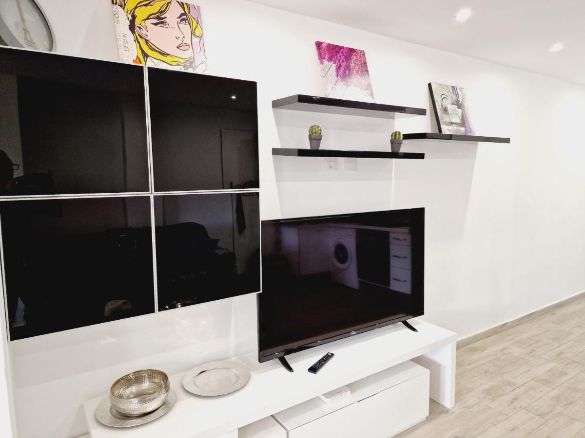 Luxury San Marino Apartment & Pool View لوس كريستيانوس المظهر الخارجي الصورة