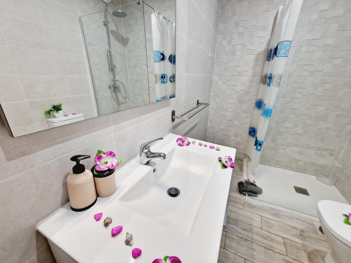 Luxury San Marino Apartment & Pool View لوس كريستيانوس المظهر الخارجي الصورة