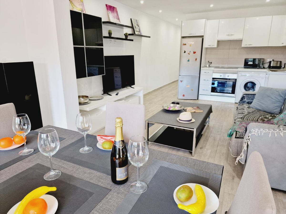 Luxury San Marino Apartment & Pool View لوس كريستيانوس المظهر الخارجي الصورة